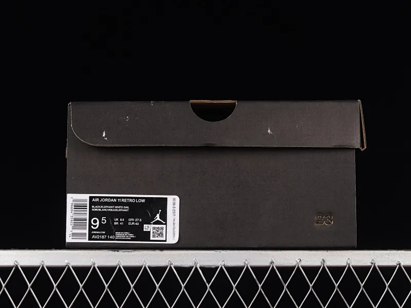 All categories Air Jordan Jordan series basketball shoes Air Jordan 11 F version Air Jordan AJ11 Low "White Cement" AJ11 Joe 11 white cement gray snake pattern genuine carbon AV2187-140